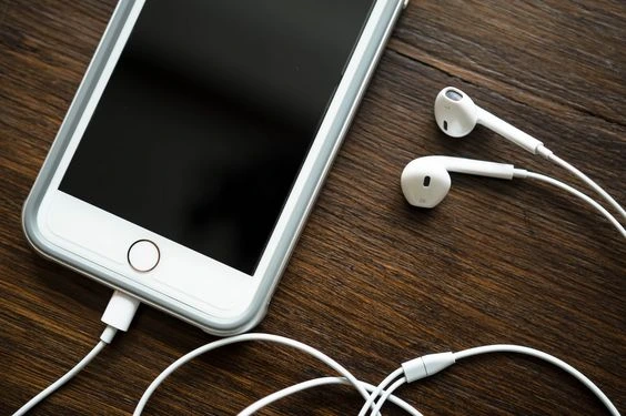 iPhone Kulaklık Çalışmıyor Sorunu ve Çözüm Yolları | Vip İletişim Trabzon iPhone Kulaklık Çalışmıyor Sorunu ve Çözüm Yolları | Vip İletişim Trabzon